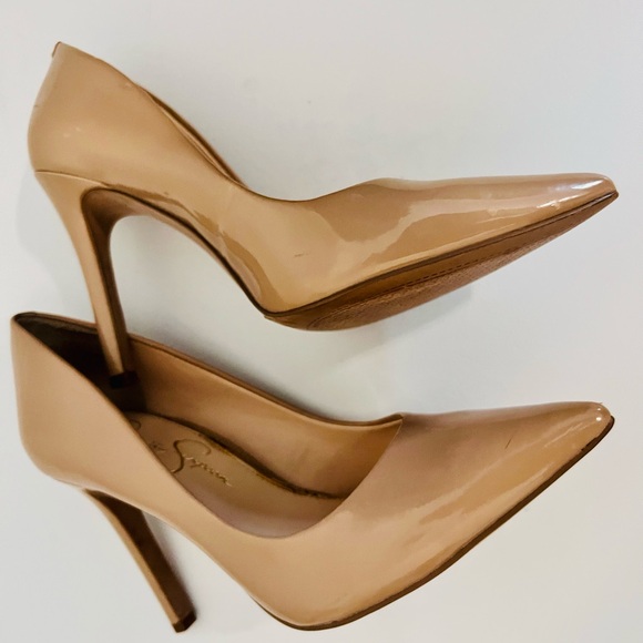 Jessica Simpson Women's Tan Pumps - Picture 2 of 7
